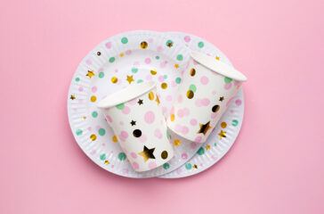 Disposable Paperware for the holiday, eco paper dishes plates and glasses